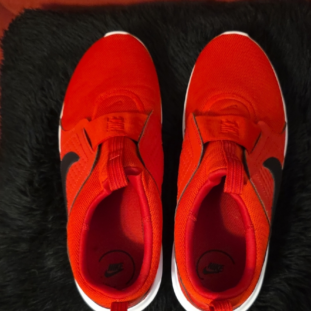Nike Men's AD Comfort University Red  Slip-On Sneakers - Picture 2 of 12